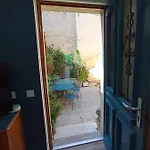 Mysaintaubin לינה וארוחת בוקר 4*