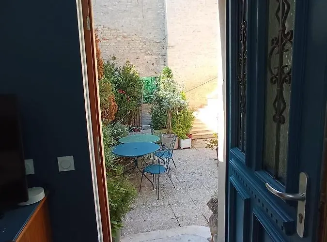 Mysaintaubin Nocleg ze śniadaniem 4*